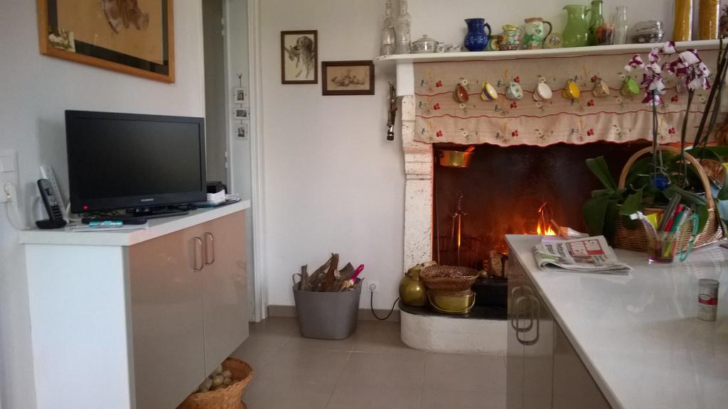 Bed and Breakfast Castel La Bergerie Laglorieuse Exterior foto